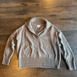Evereve Taupe Ribbed Collar Sweater